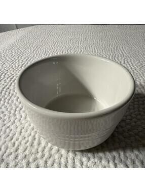 Le Creuset White Ceramic Bowl Round 4”Diameter 2.5" Height MPN 0905